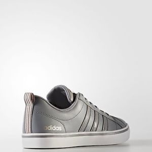 Adidas vS Pace Women’s Size 7
